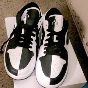 WMNS AIR JORDAN 1 LOW SE 'HOMAGE'